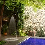 Pauli Boutique Hotel